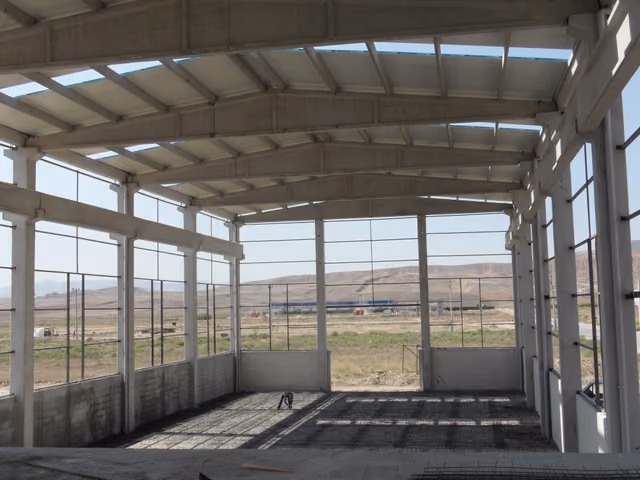 Cematek: Prefabrik betonarme taşıyıcı sistem ve çatı uygulaması
