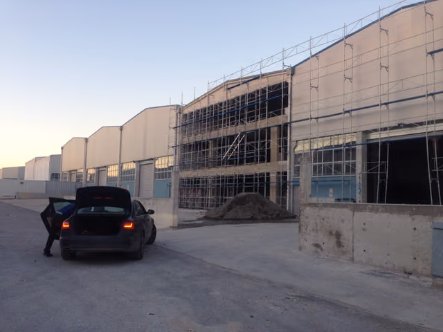 Teknoproses Mühendislik 1: Fabrika cephesinin yapım ve kaplama aşaması
