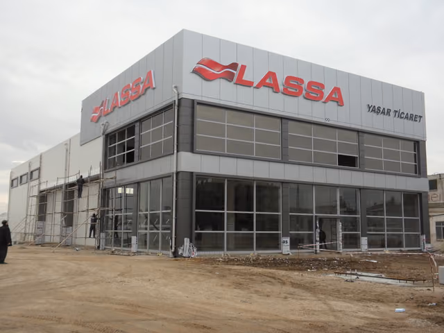 Yaşar Ticaret — Lassa Bayii / Servis Binası